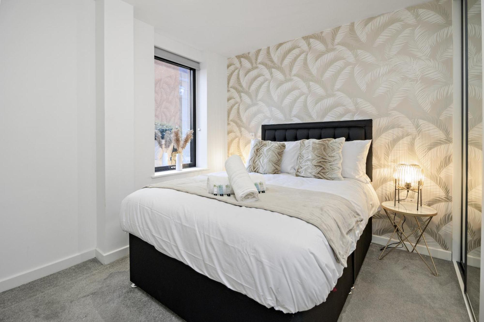 Linacre 1&2 - One And Two Bed Flat Behind The Cathedral With Free Parking And Fast Wifi Apartment Exeter Phòng bức ảnh